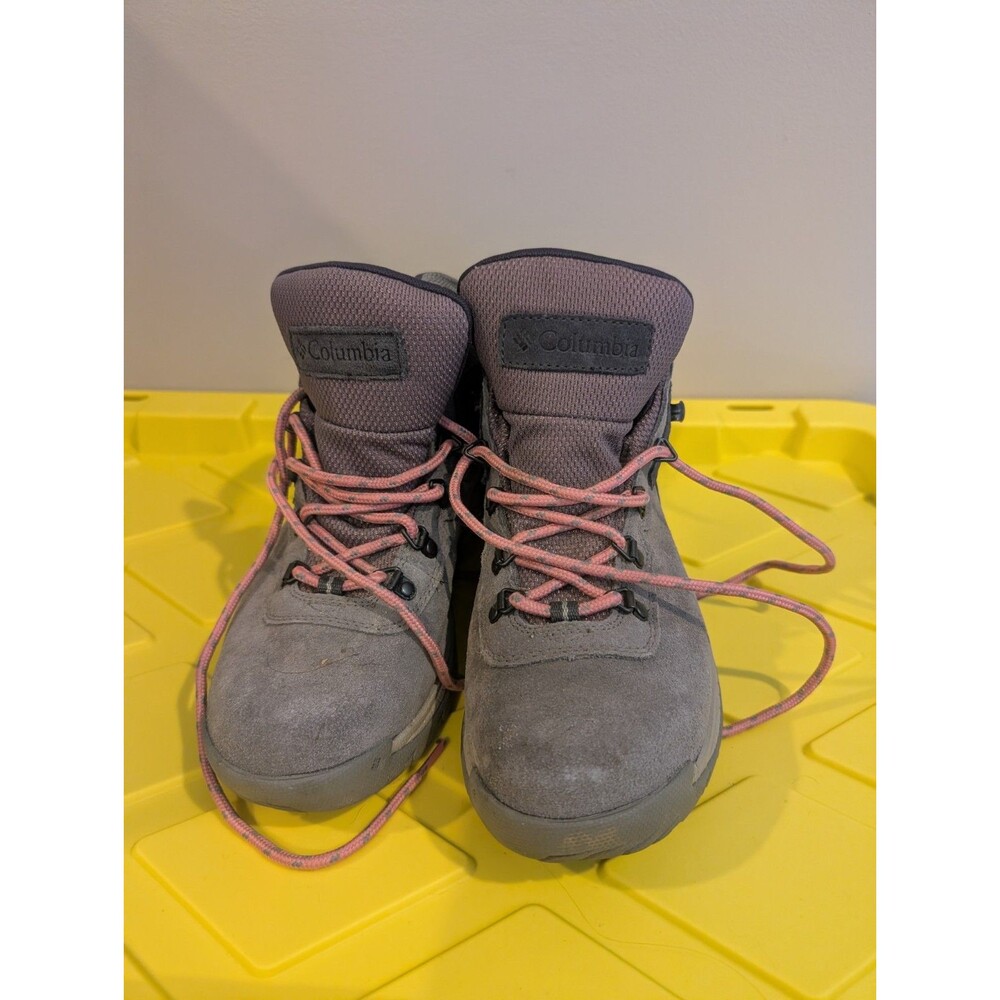Columbia 10.5 Womens Newton Ridge Stratus Waterproof Canyon Rose Hiking Boots